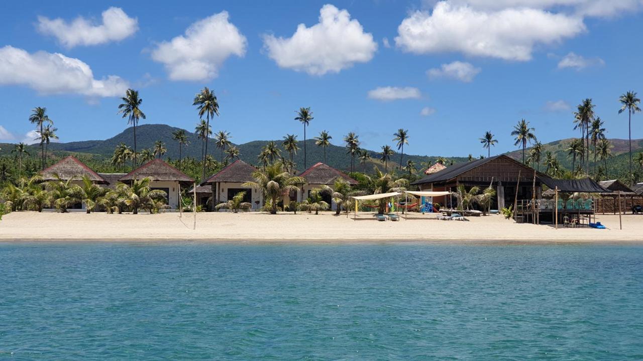 Footprints Beach Resort Agpudlos Екстериор снимка