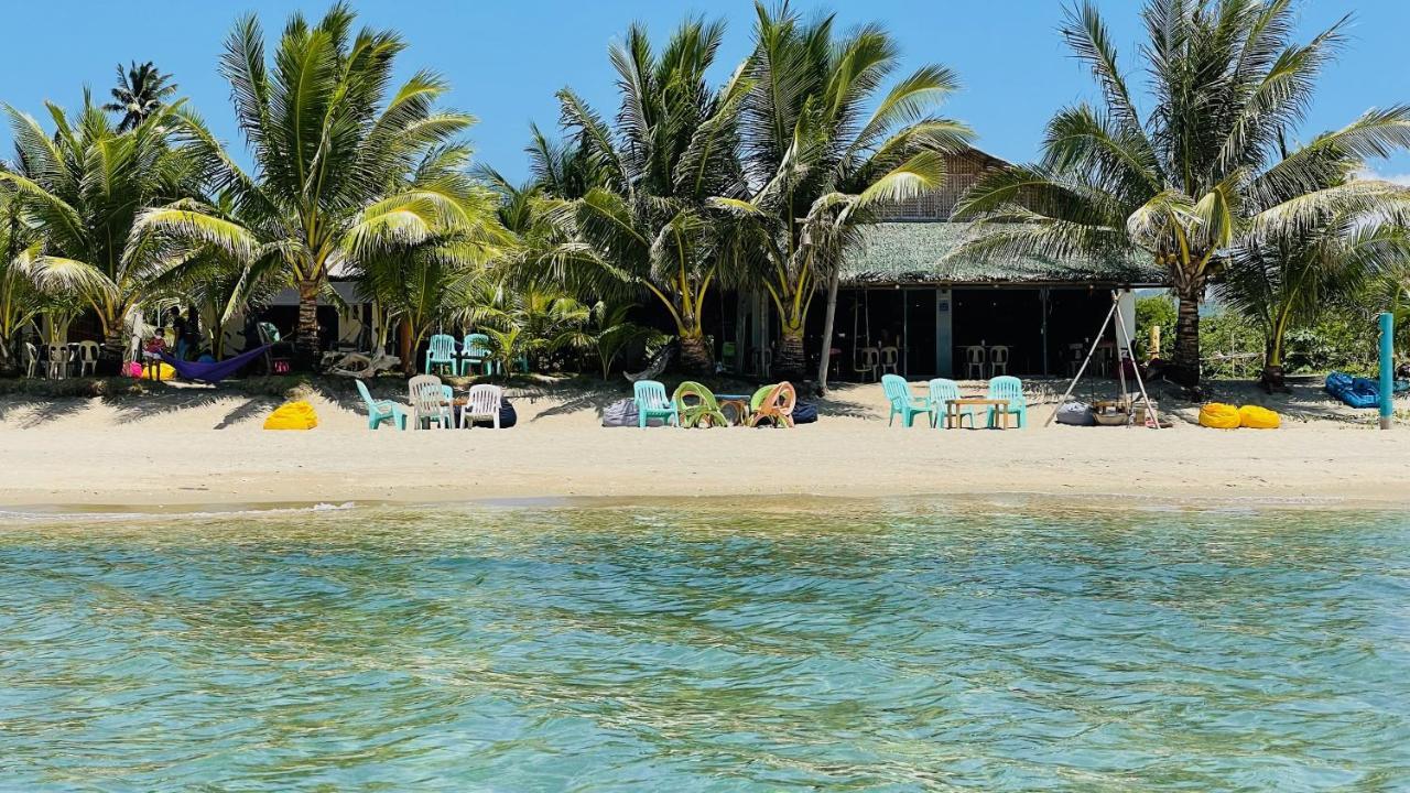 Footprints Beach Resort Agpudlos Екстериор снимка